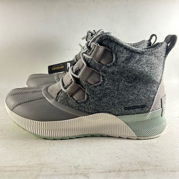 Sorel Out N About III Classic Waterproof Boots Dove Gray Size 6 NL4428-082 - Picture 3 of 9